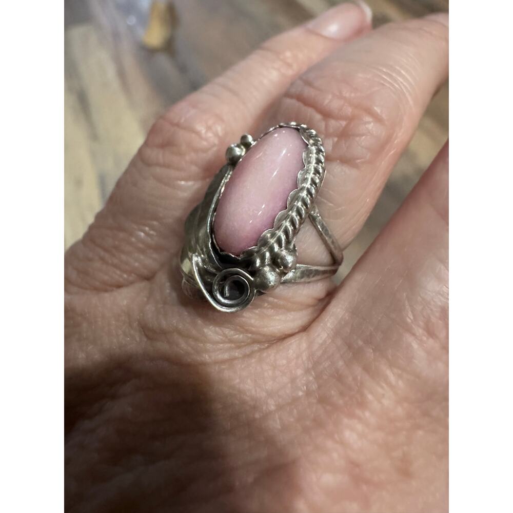 Vintage Sterling Silver Pink Stone Statement Ring – Southwestern / Artisan Style